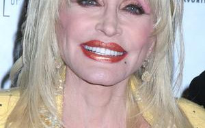Dolly Parton szaleje