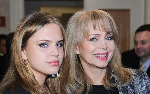 Córka Trojanowskiej, Roxana, na modowej imprezie (FOTO)