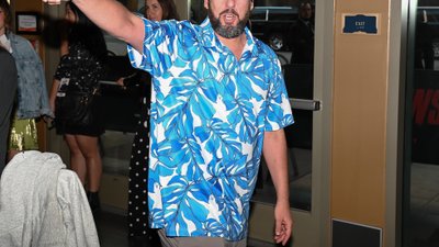 Adam Sandler najseksowniejszym mężczyzną People? “To byłoby dobre dla świata”