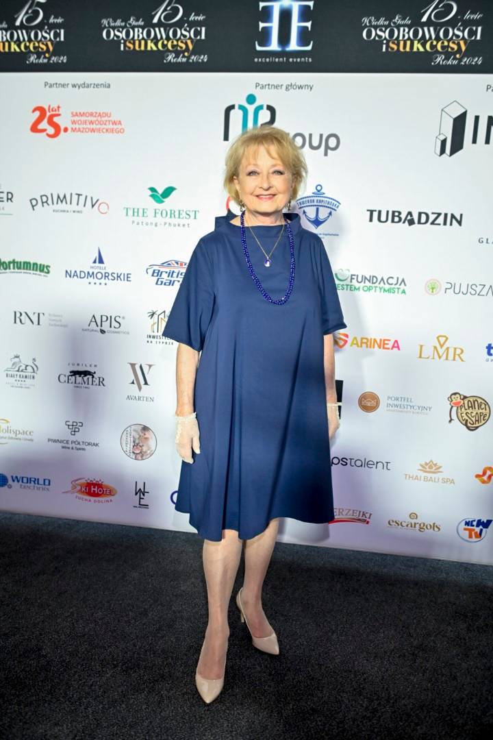 Gala Osobowości i Sukcesy: Doda założyła sukienkę na kombinezon, dawno niewidziana Karolina Pisarek z mężem