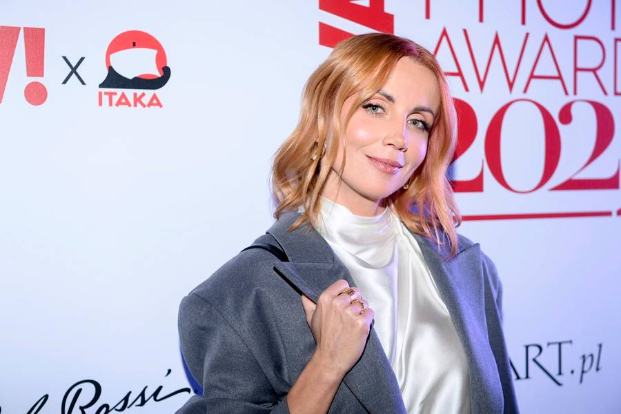 Viva! Photo Awards 2022. Patricia Kazadi powala w czerwieni, Natasza Urbańska odsłania umięśniony brzuch, błyszcząca Maria Dębska