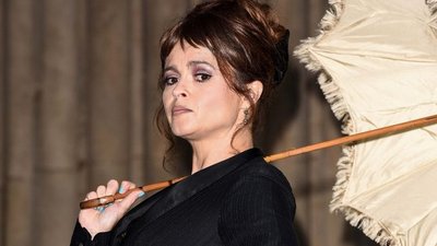 Helena Bonham Carter pozostaje wierna swemu stylowi (FOTO)
