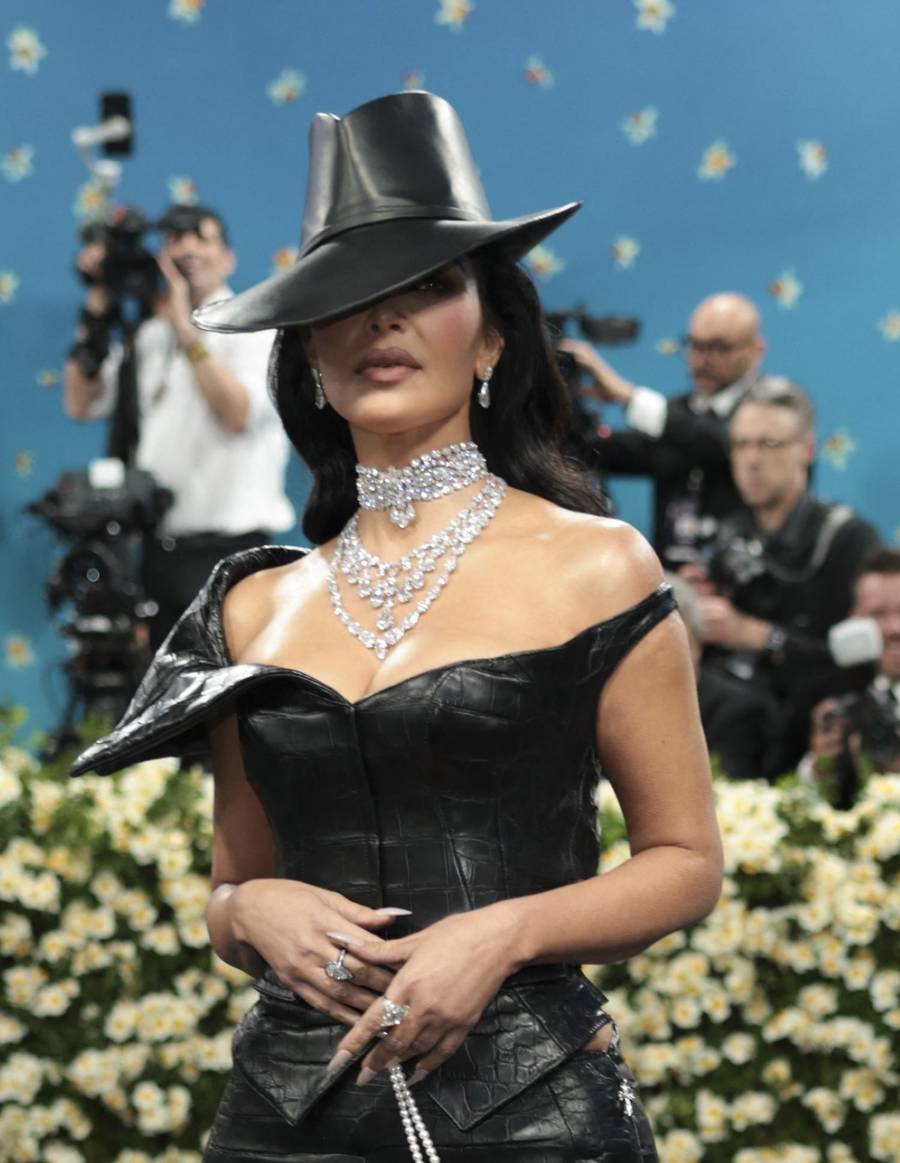 Kardashianki podbijają Met Galę 2025! Aż trudno oderwać od nich wzrok! (FOTO)