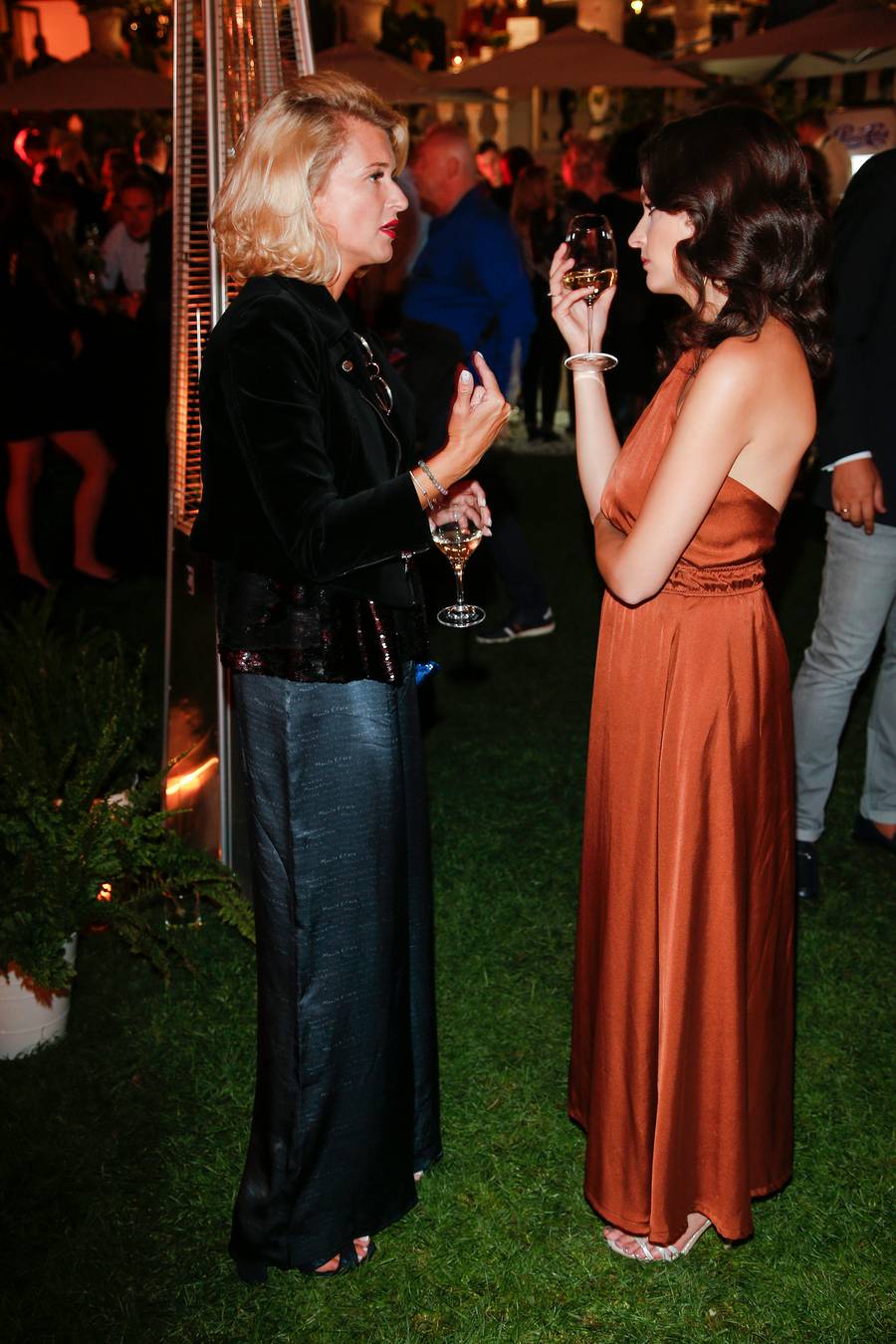 Najbardziej kompromitujące zdjęcia gwiazd z ramówki Polsatu!