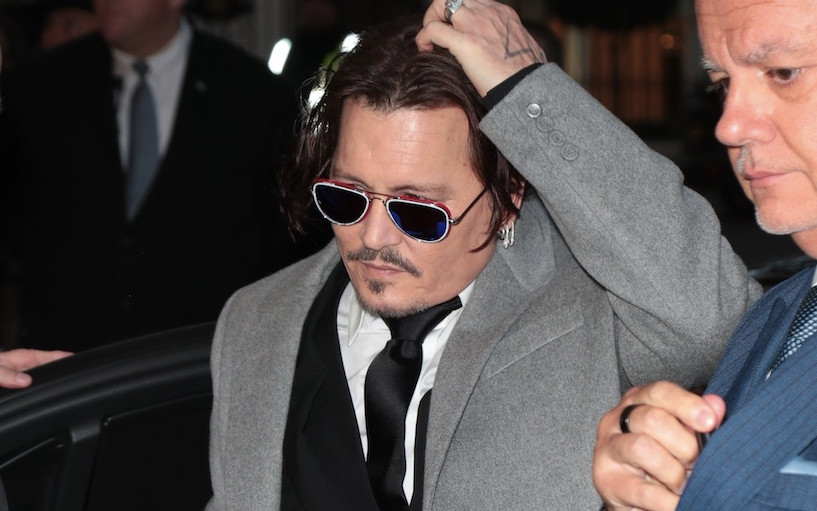 Dawno niewidziany (odchudzony) Johnny Depp wygląda elegancko i stylowo [zdjęcia]