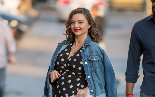Miranda Kerr z ciążowym brzuszkiem