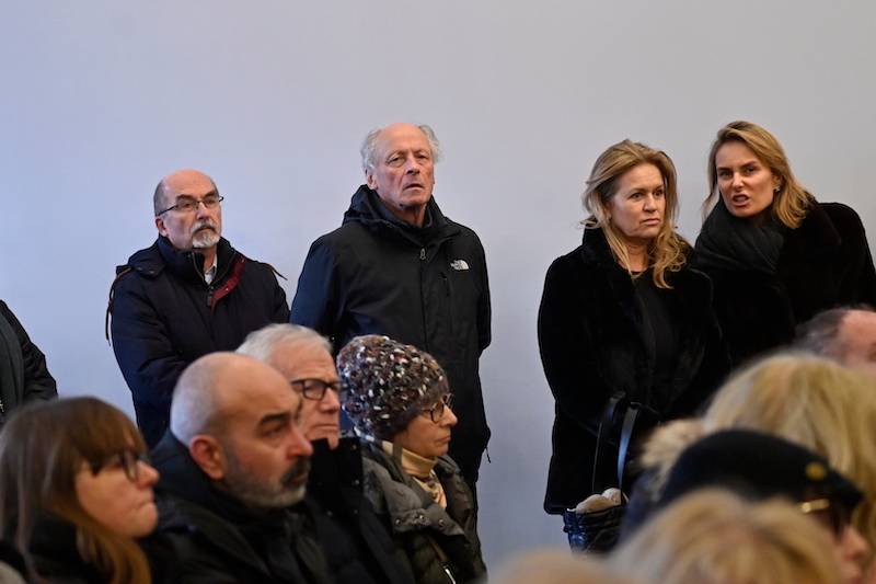 Pogrzeb Janusza Majewskiego. Przyjaciele żegnają: Marek Kondrat, Sonia i Maja Bohosiewicz, Paweł Deląg…