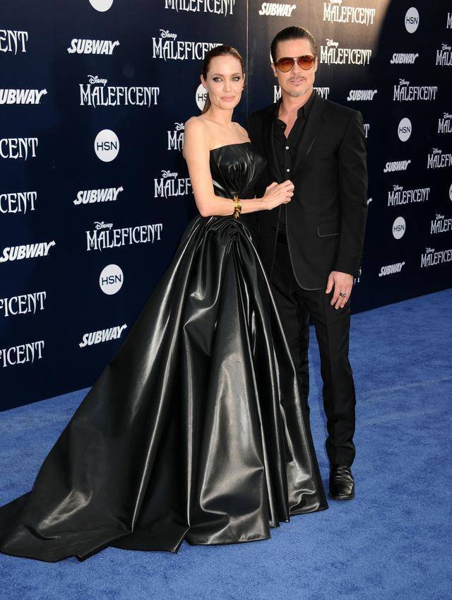 Jak Angelina Jolie powiedziała Pittowi o rozwodzie?