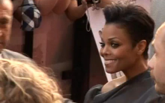 Janet Jackson – nowa fryzura jest świetna! (FOTO)