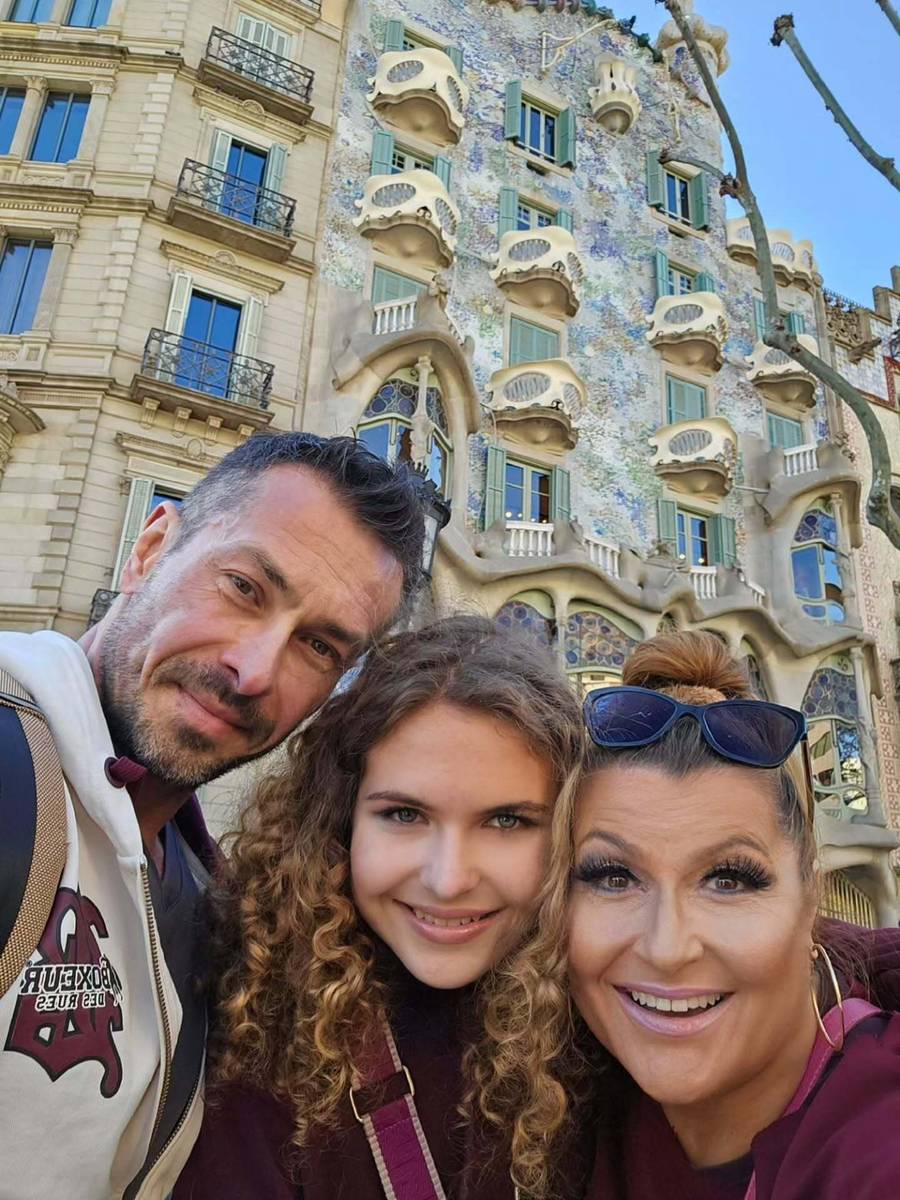 Katarzyna Skrzynecka z rodziną, fot. Instagram
