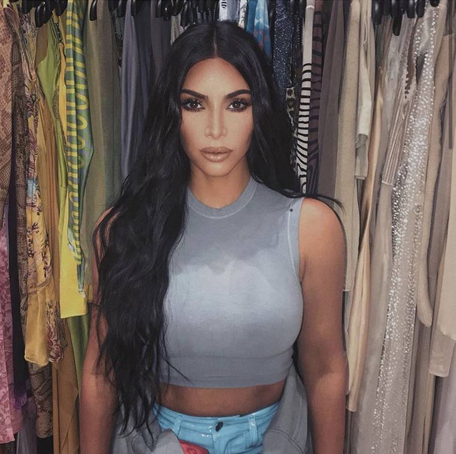 Wszystkie fryzury KIM KARDASHIAN! (ZDJĘCIA)