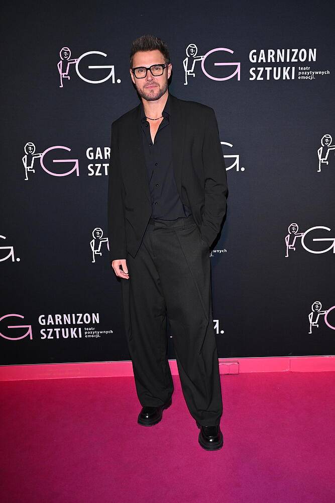 Plejada gwiazda na premierze "Przyjaciół". Kaczorowska z Rogacewiczem, Zaqjąc, Lewandowska