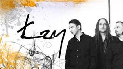 Zespół Łzy z Sarą Chmiel wydaje nową płytą