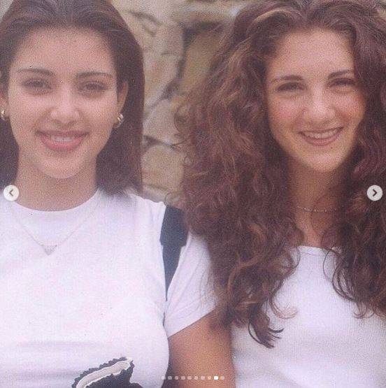 Kim Kardashian świętuje czterdziestkę przyjaciółki. Pokazała bardzo STARE ZDJĘCIA