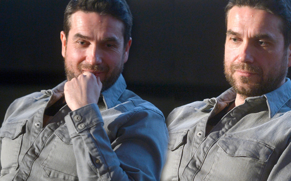 Dorociński ZANIEPOKOJONY widokiem na ulicach. “Zaczynają tonąć w maseczkach i rękawiczkach”