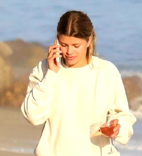 Sofia Richie i Scott Disick. fot.RMBI / BACKGRID / Backgrid USA / Forum
