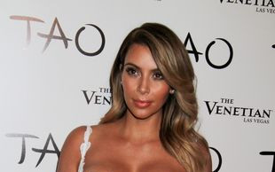 Co się stało z twarzą Kim Kardashian? (FOTO)