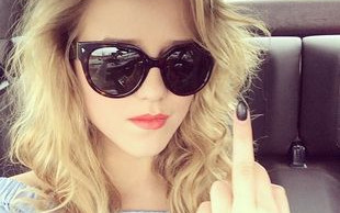 Jessica Mercedes zaczyna promować brata? (FOTO)