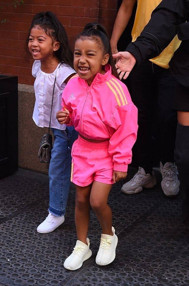 Kim Kardashian WYPROSTOWAŁA Nori włosy (ZDJĘCIA)