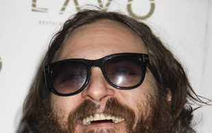 Joaquin Phoenix wcale nie rzucił aktorstwa!