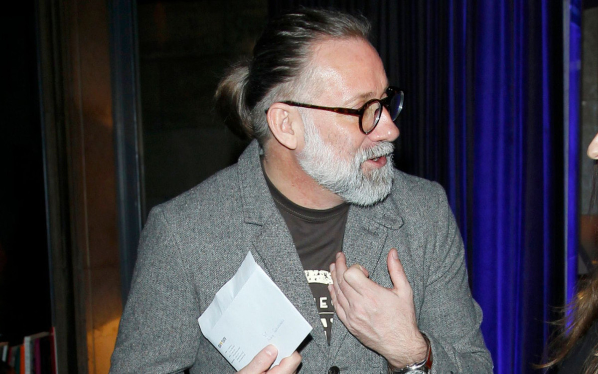 Byli razem ponad 40 lat. Jego żona choruje. Wyprowadził się z domu