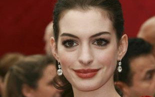 Anne Hathaway jest gruba, ale się nie przejmuje