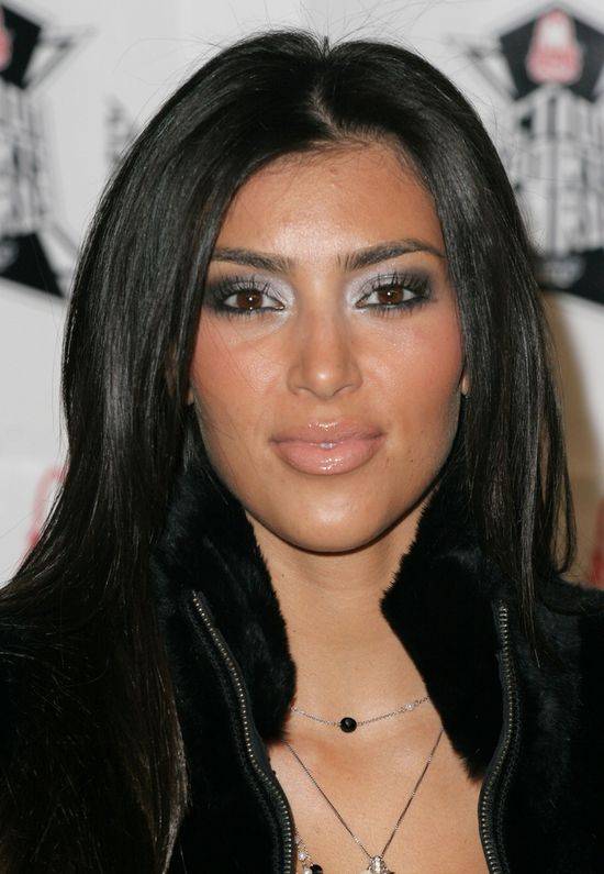 Jak zmieniała się twarz Kim Kardashian?