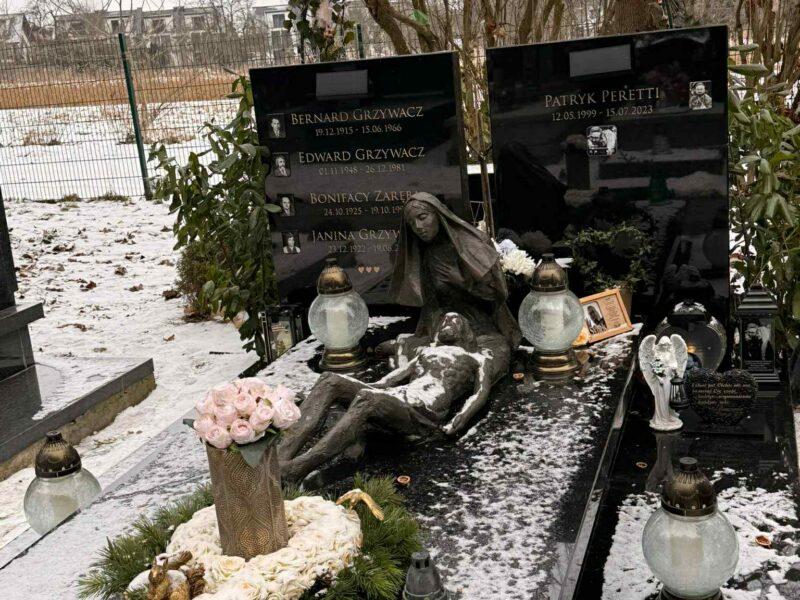 Grób Patryka Peretti, fot. Kozaczek Exclusive