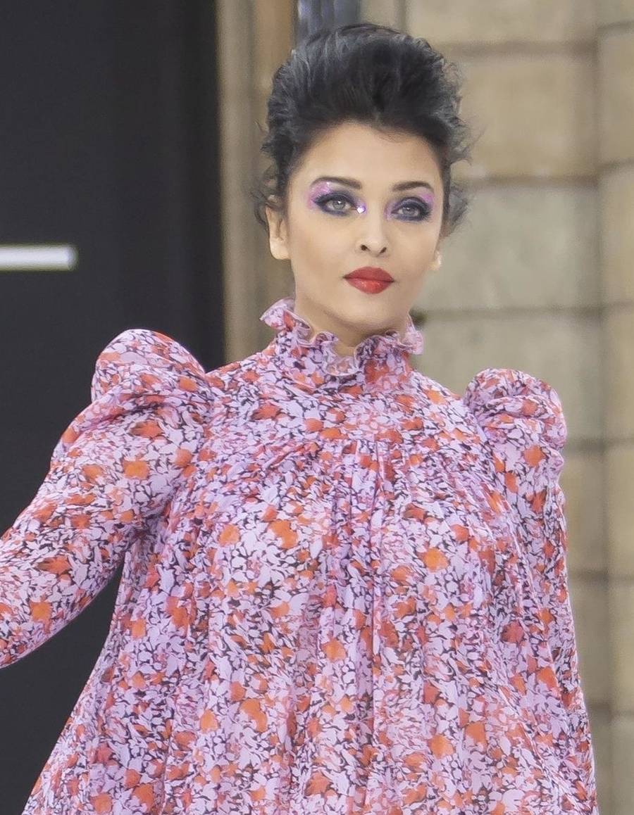 Najpiękniejsze gwiazdy Bollywood – jedna z nich przypomina Kim Kardashian przed operacjami