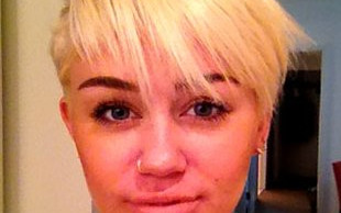 Miley Cyrus tłumaczy się z włosów (FOTO)