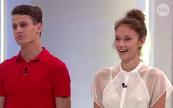 Samuel prawie nagi z Kamilą w Top Model