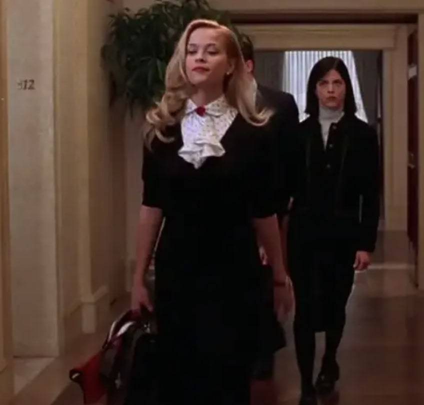 Reese Witherspoon zatrzymała CAŁĄ garderobę Elle Woods z „Legalnej Blondynki 2”! “Dostałam 77 par szpilek Jimmy Choo”