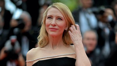 Odszczepiona od rzeczywistości Cate Blanchet rozwścieczyła fanów, “Czy ty wiesz ile ludzie zarabiają?!” [wideo]