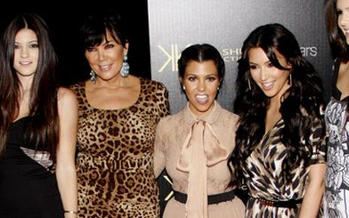 Kardashianki promują linię swoich ubrań (FOTO)