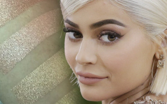 Myślałeś, że to Kylie? Zobacz do czego gwiazdka wykorzystuje swoją sprzątaczkę!