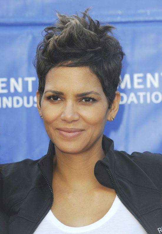 Gwiazdy w krótkich włosach