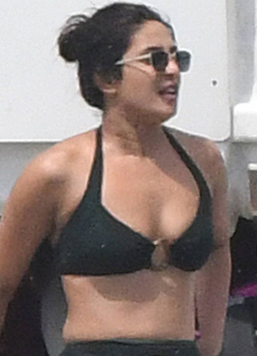 Priyanka Chopra w bikini
