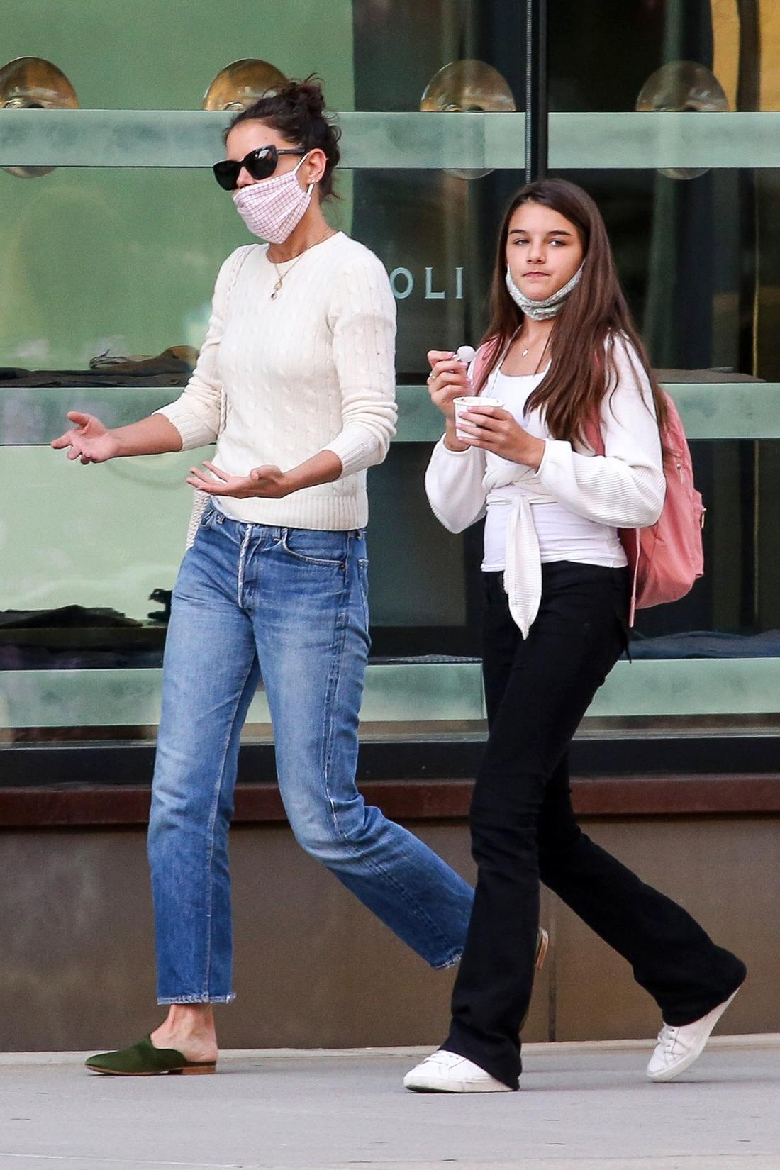 Katie Holmes, Suri Cruise w Nowym Jorku, fot. Moryc Welt / BACKGRID / Backgrid USA / Forum