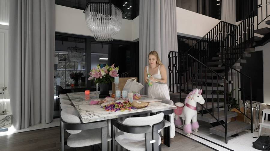 Andziaks w końcu pokazała 4. urodziny Charlotte! Morskie motywy, przepych i dmuchane pałace! (FOTO)