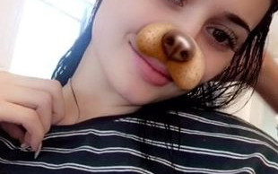 Fryzjer ściągnął perukę Kylie Jenner. Co zobaczył na jej głowie?