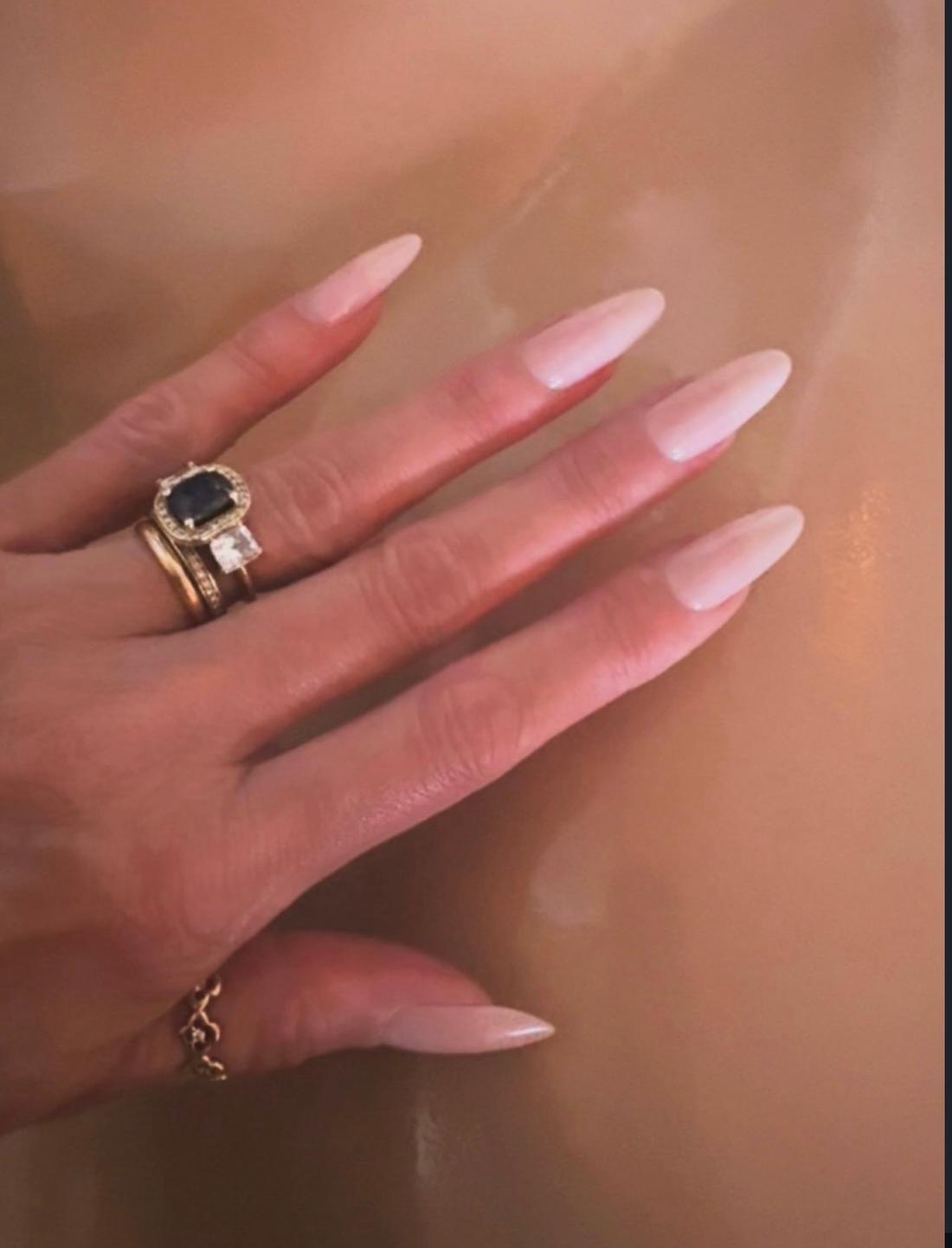 Soap nails, fot. Instagram @tombachik