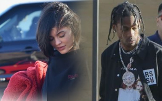 Travis poprosił Kylie o rękę. TEJ reakcji się nie spodziewał