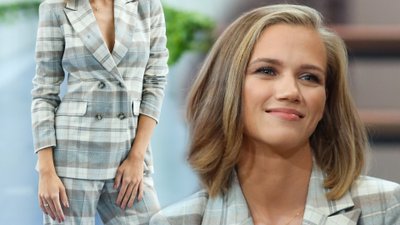 Elegancka Agnieszka Kaczorowska w perfekcyjnie ułożonych włosach i modnym garniturze błyszczy w “PnŚ”