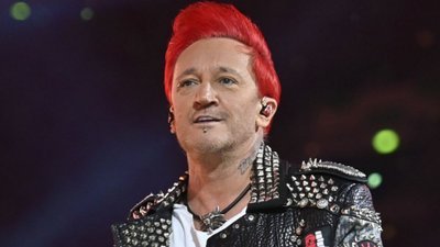 Chwilę po rozstaniu z piątą żoną Wiśniewski publikuje zdjęcie w sieci. Nie był na nim sam