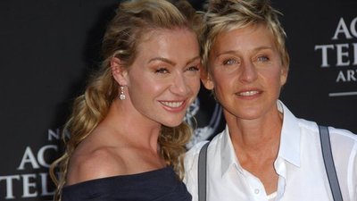 Czarująca Portia de Rossi (FOTO)