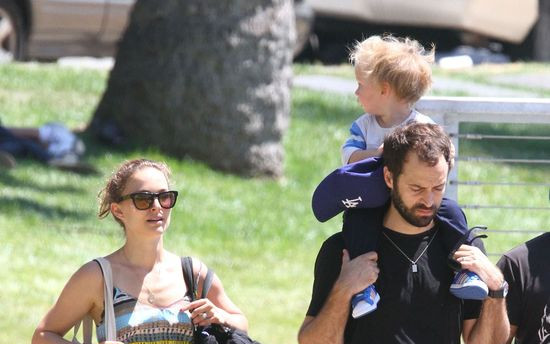 Natalie Portman z rodzinką