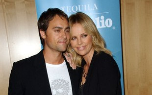 Charlize Theron zerwała ze Stuartem Townsend?