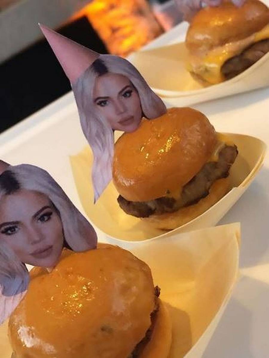 WOW! Tak wyglądały 35. urodziny Khloe Kardashian