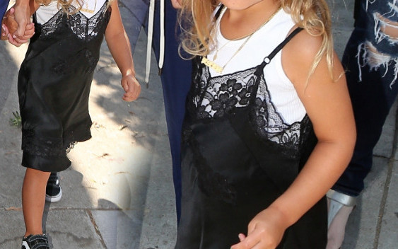 Nie tylko Nori West nosi kontrowersyjne sukienki (ZDJĘCIA)