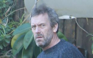 Hugh Laurie miał kiepską noc? (FOTO)